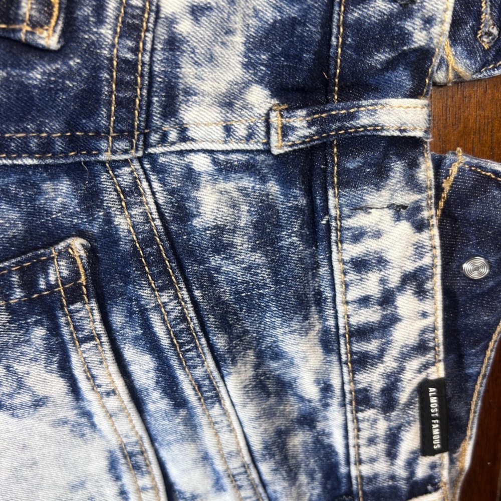 Almost Famous Blue Acid Wash Jeans - Picture 10 of 14